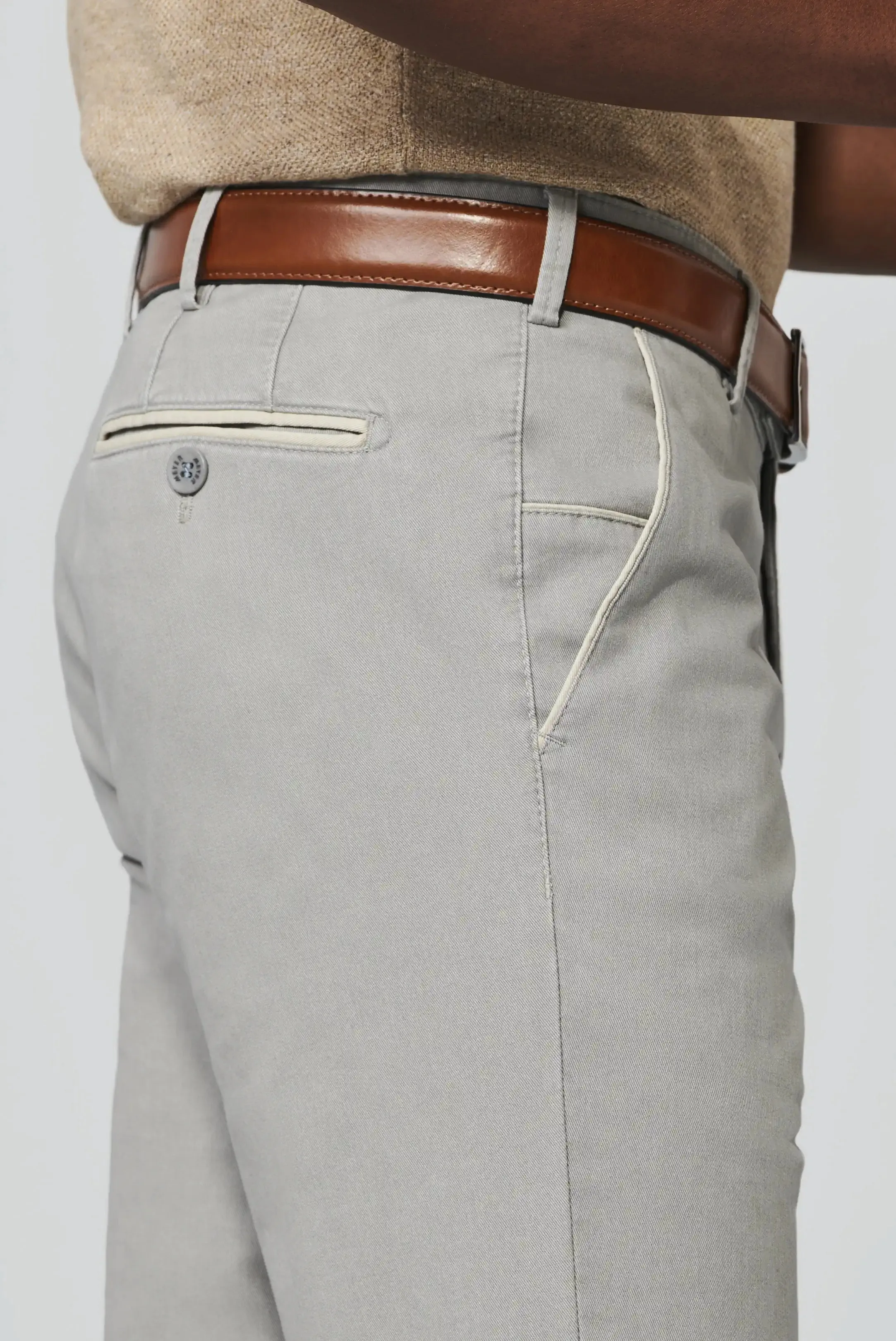 30% OFF - MEYER New York Trousers - 5000 Soft Twill Chino - Grey Beige - Size: 34 LONG & 44 REGULAR