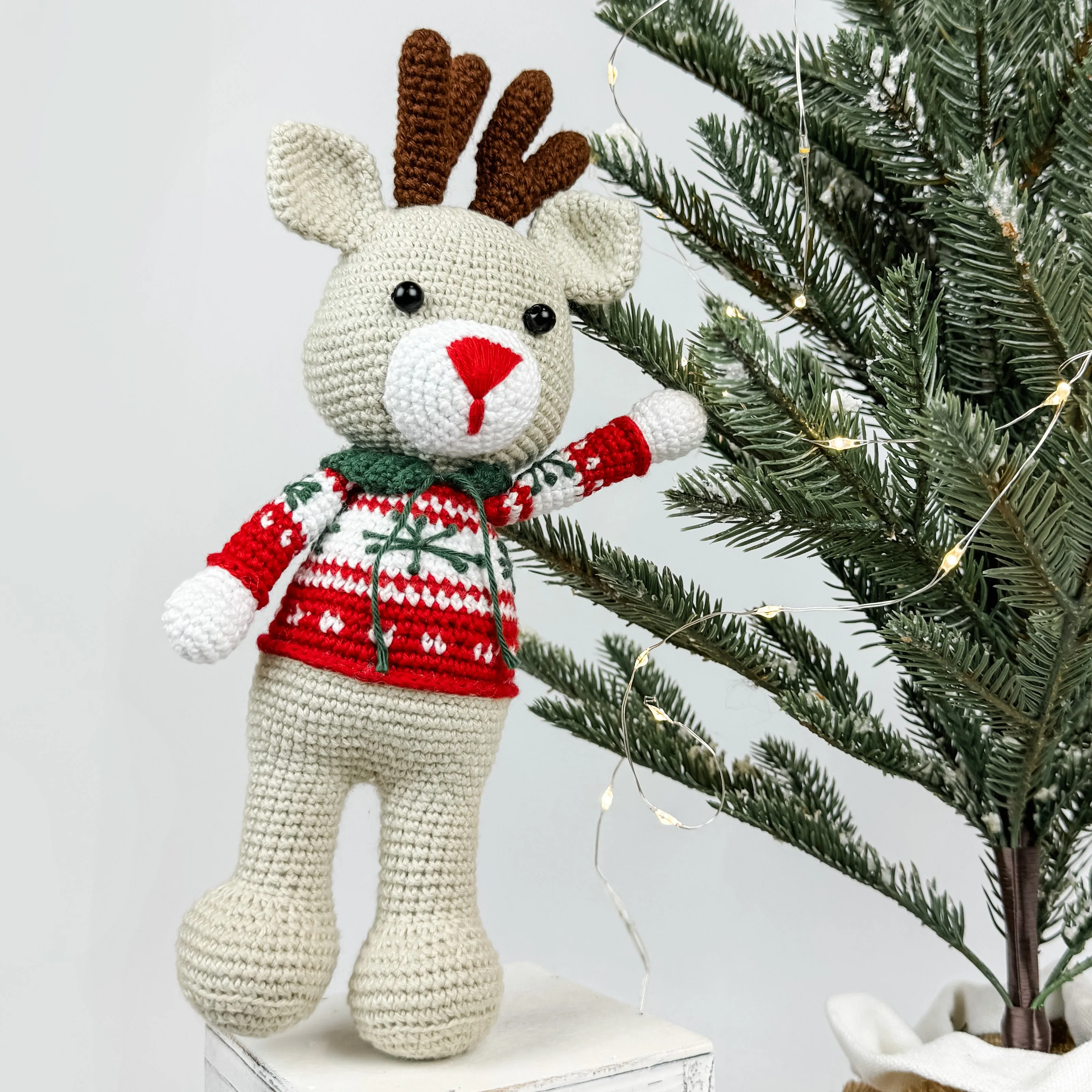 Amigurumi Reindeer with Sweater