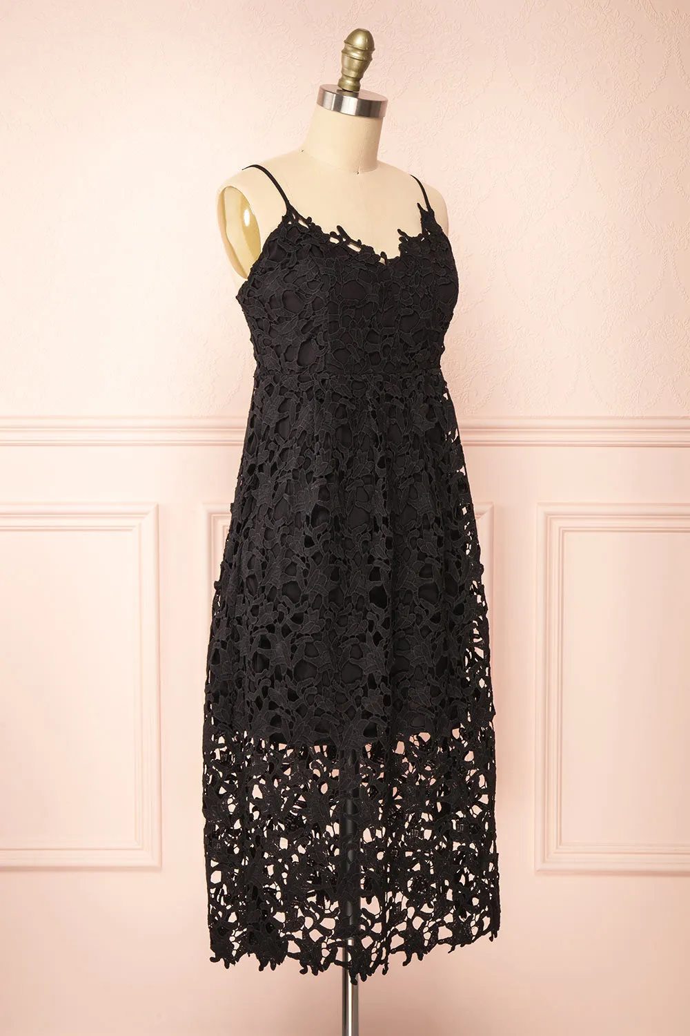 Avelina Black | Lace Midi Dress