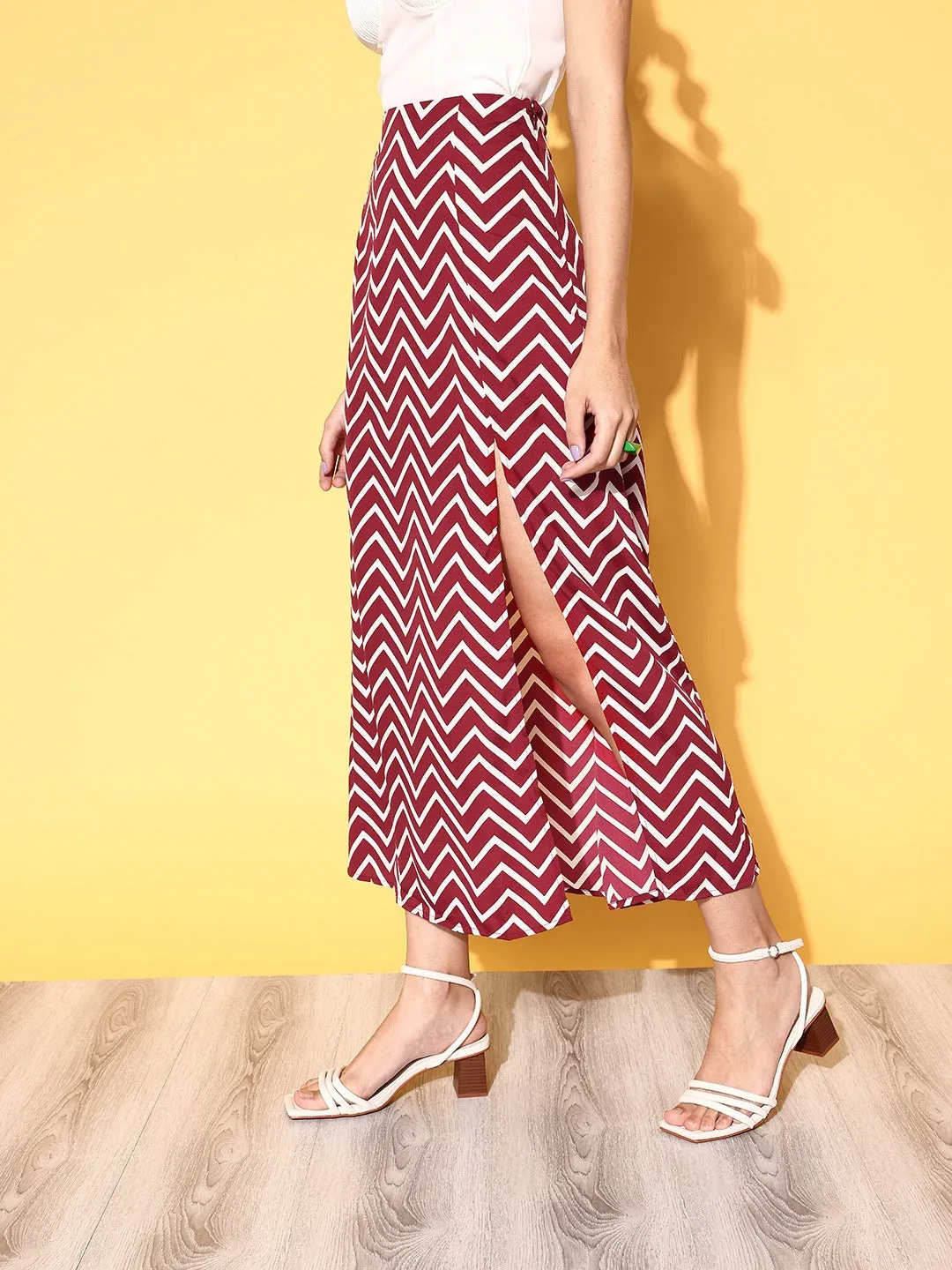 Berrylush Women Maroon & White Chevron Printed Thigh-High Slit Flared A-Line Midi Skirt