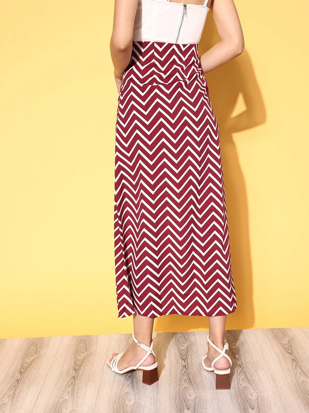 Berrylush Women Maroon & White Chevron Printed Thigh-High Slit Flared A-Line Midi Skirt