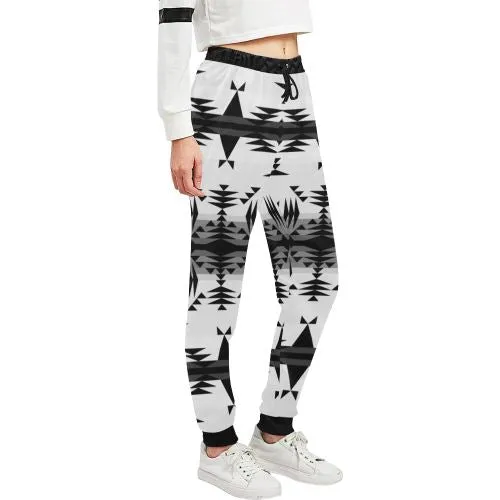 Between the Mountains White and Black Women's Sweatpants