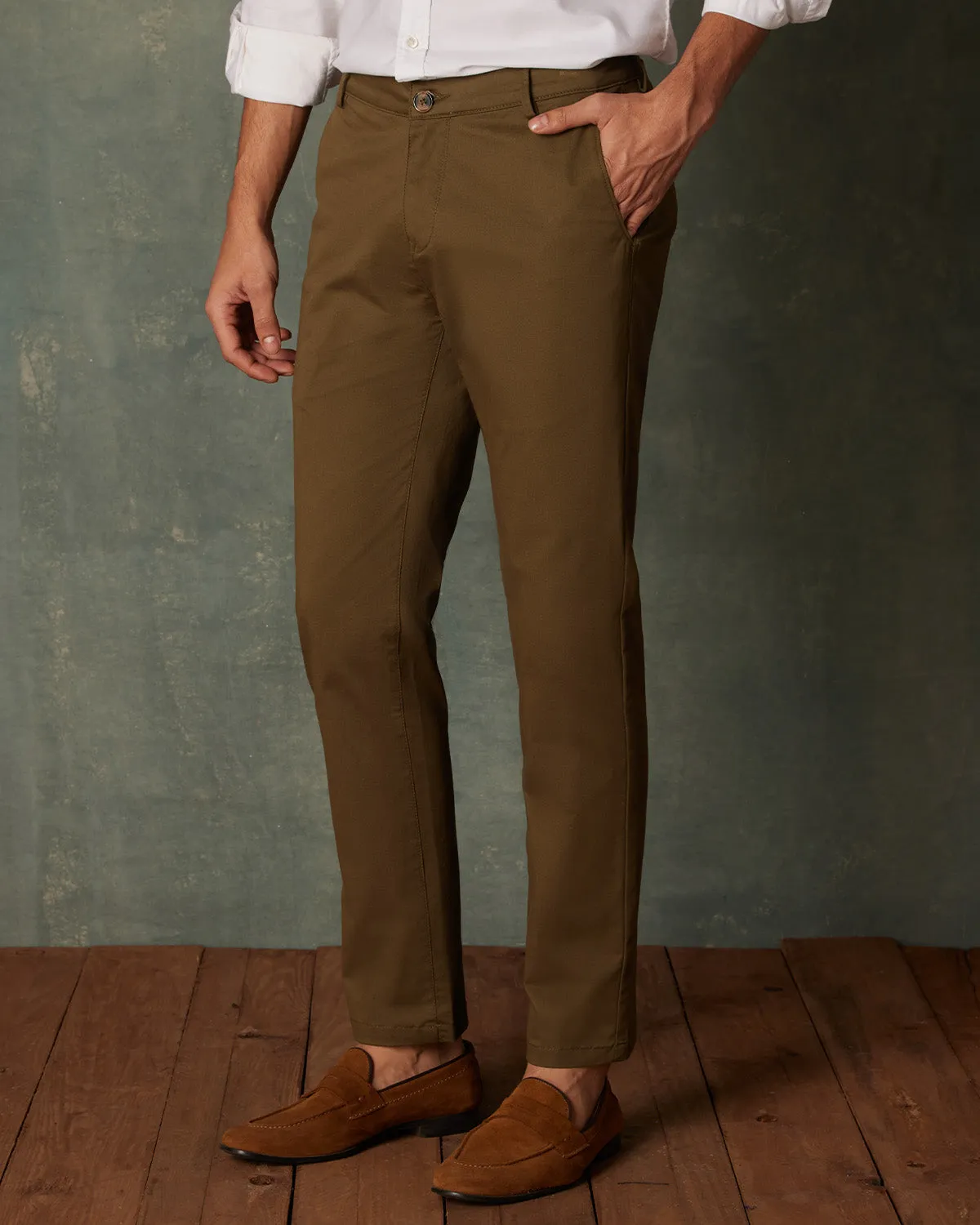 Elevate Everyday Stretch Chinos - Olive