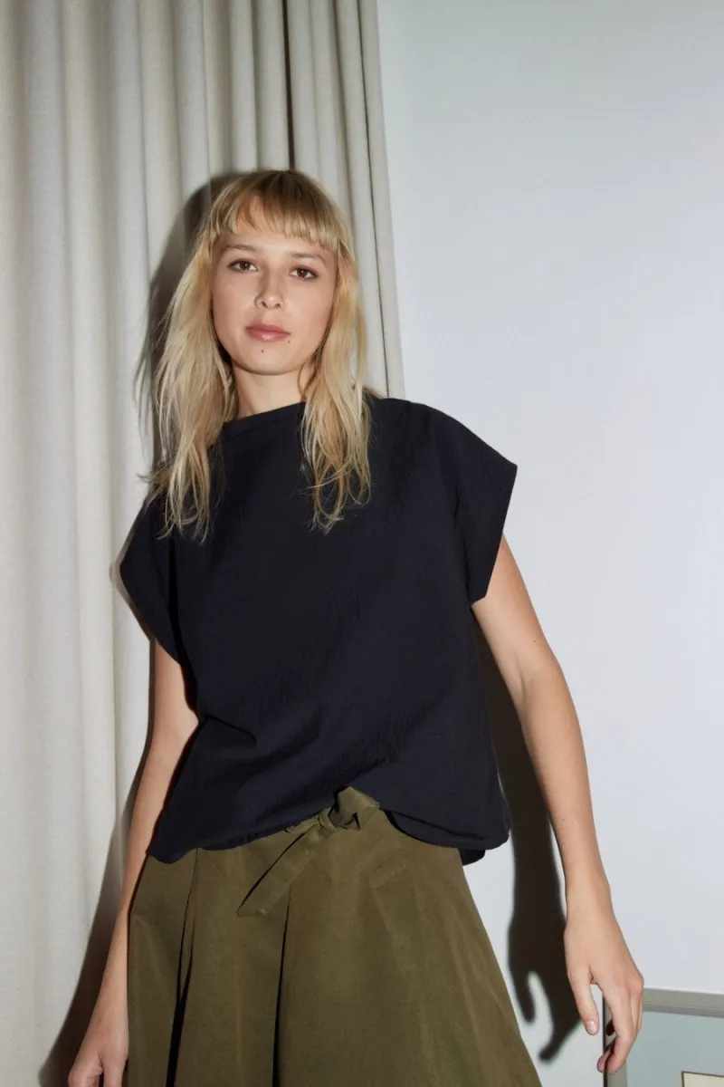 Eve Gravel Etna Top - Black (In-Store)