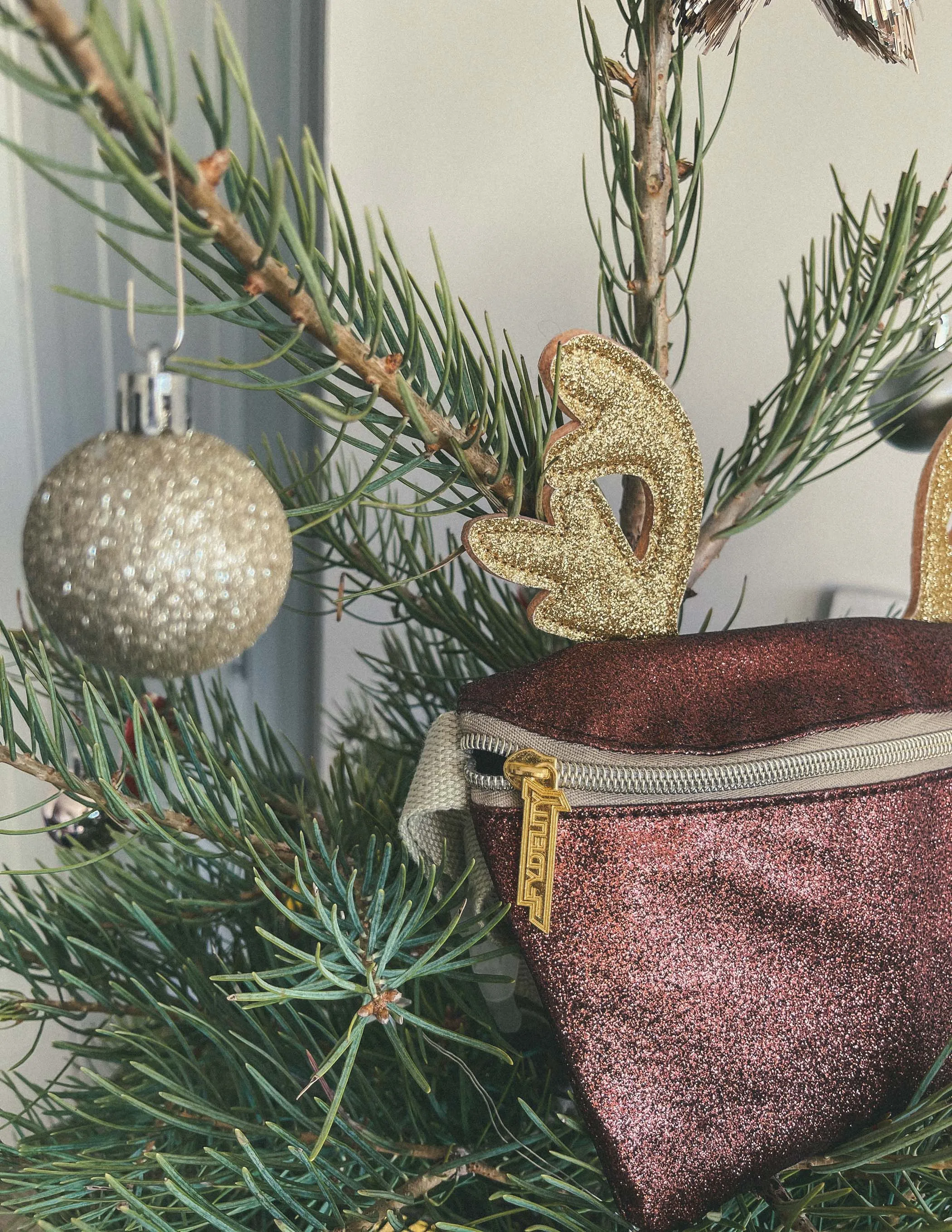 HOLO.DAZE Fanny Packs- Glitter Reindeer Brown & Gold