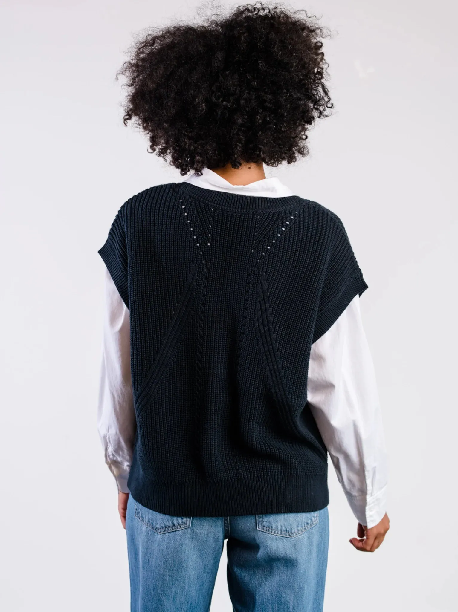 Jess Sweater Vest - Black