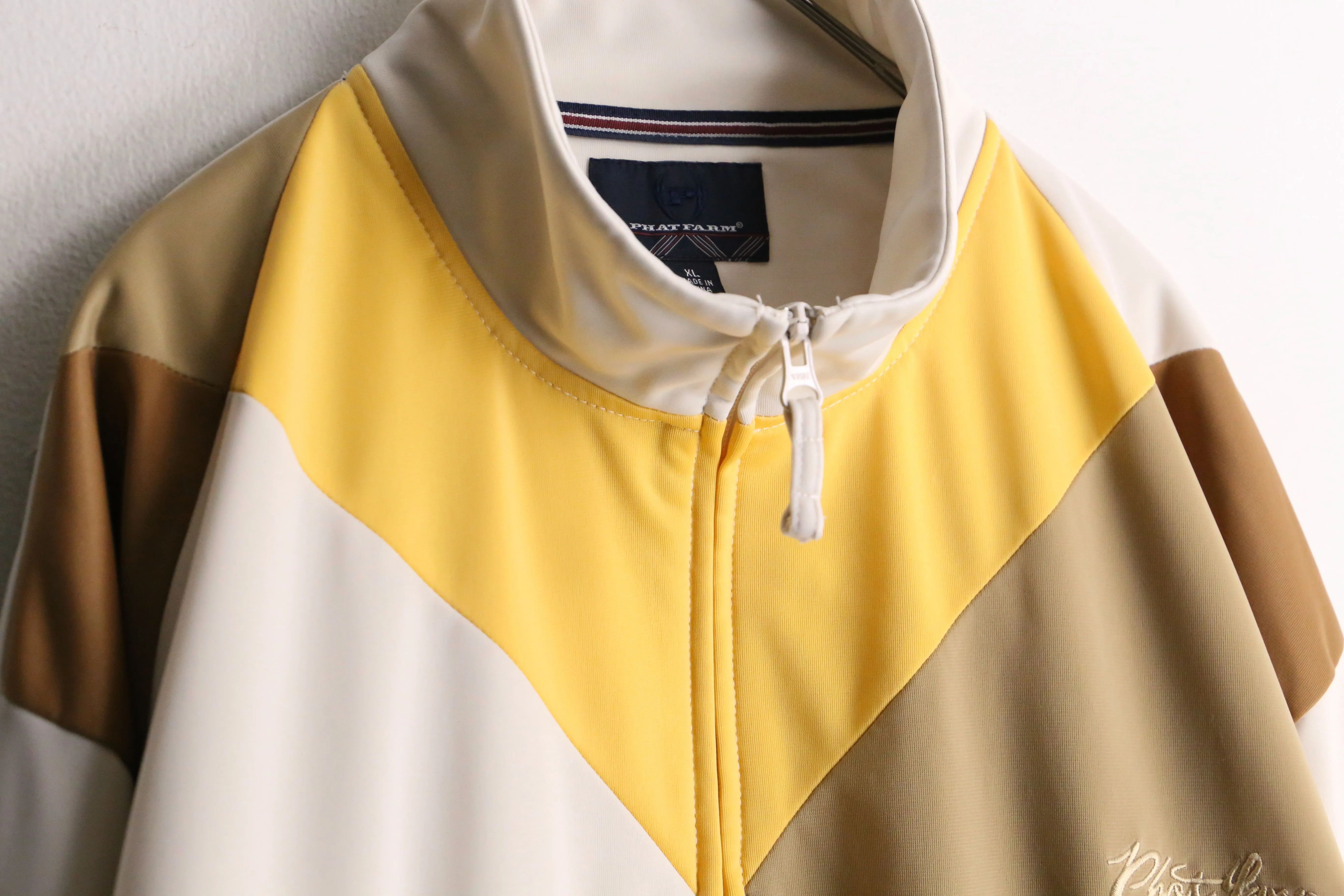 “PHAT FARM” rhombus switch color loose track jacket