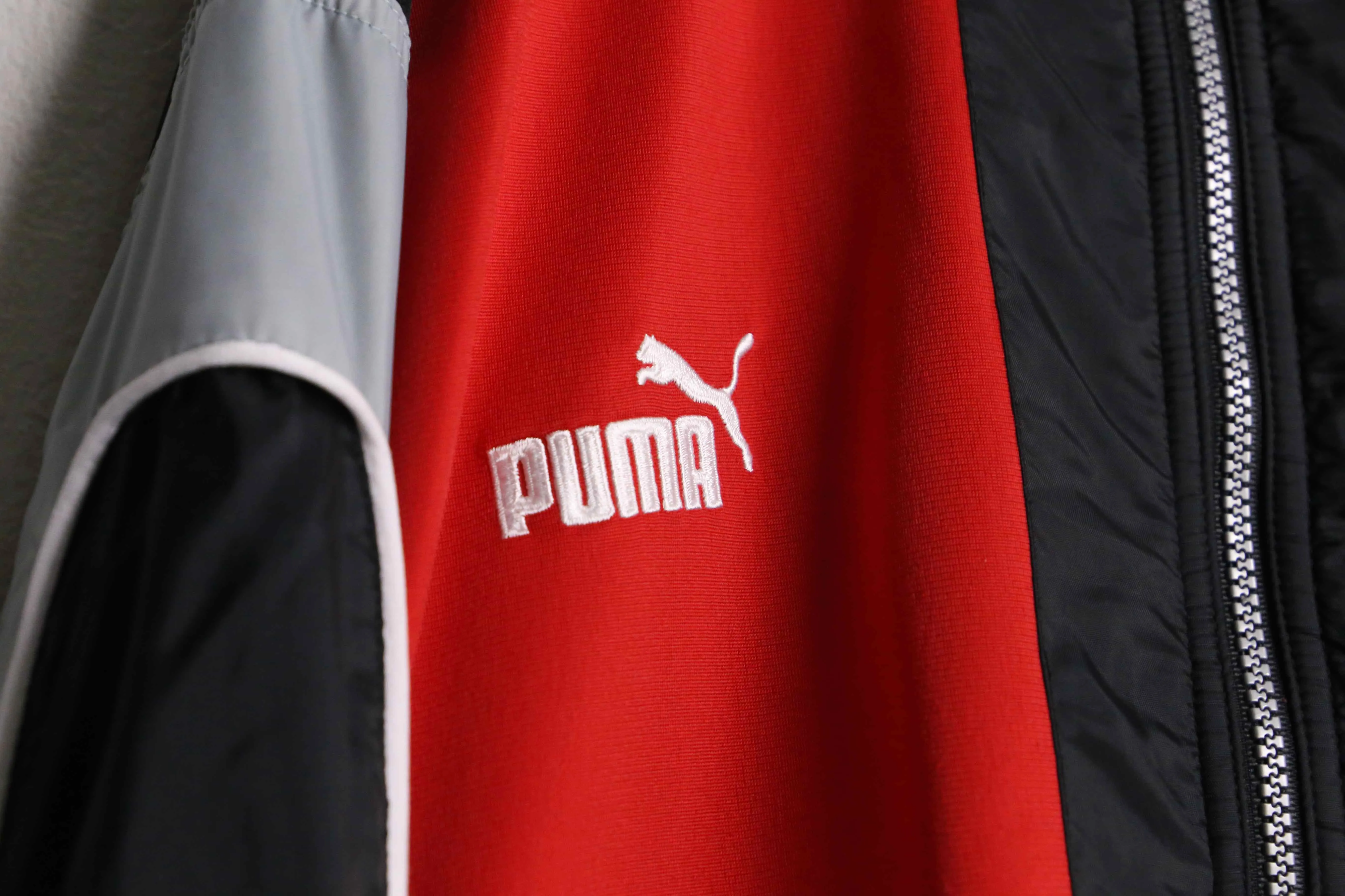 "PUMA" red × navy nylon track jacket