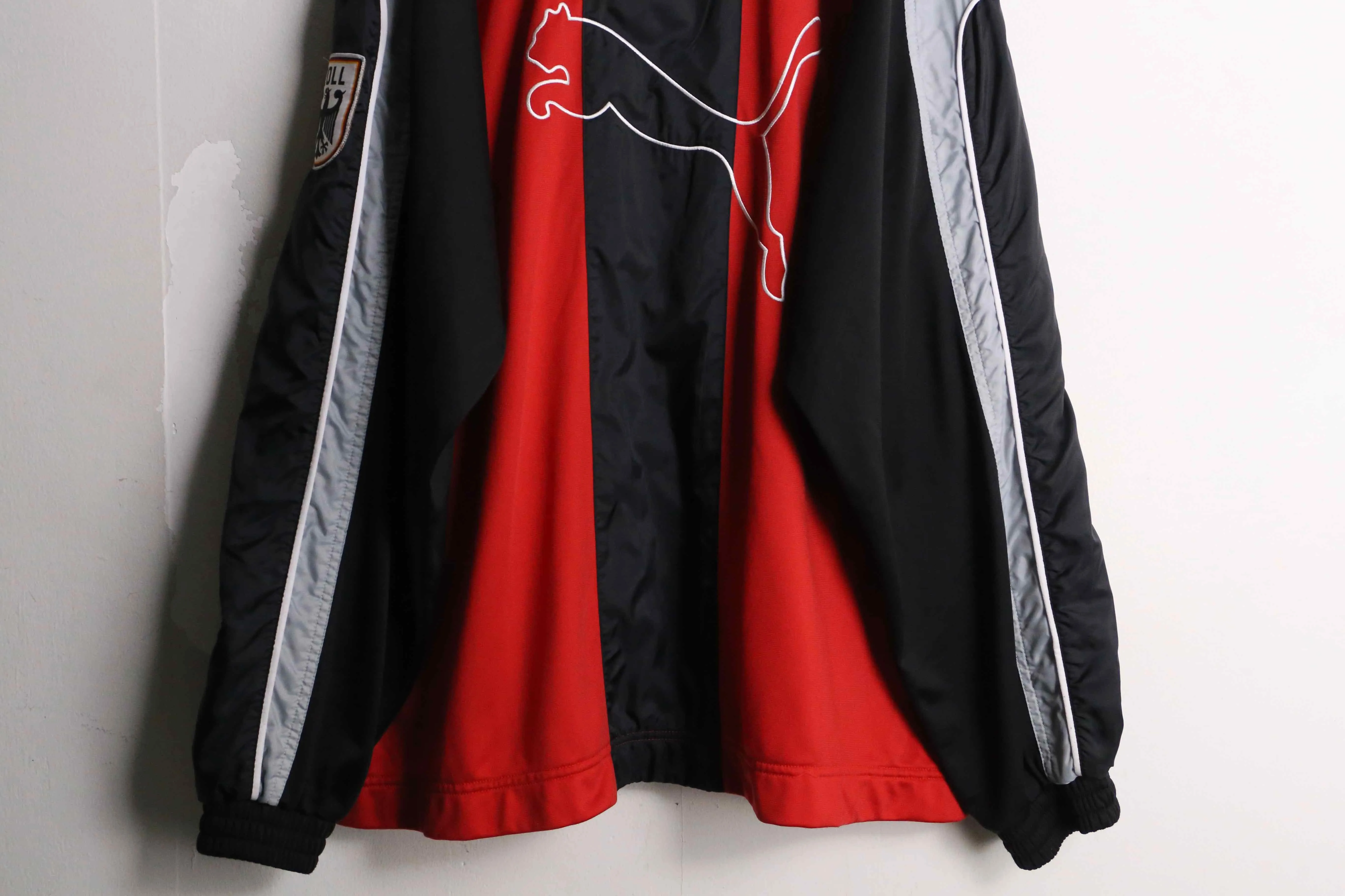 "PUMA" red × navy nylon track jacket