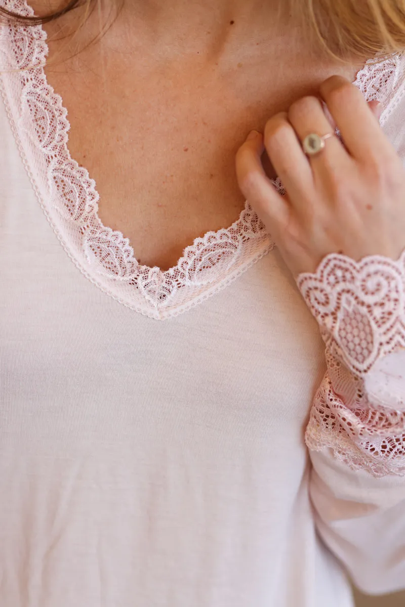 Sous pull rose pale manches longues dentelle