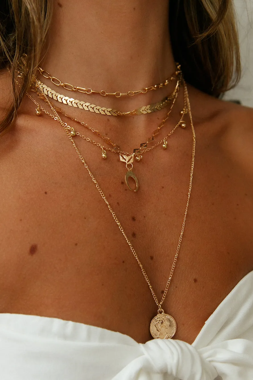 Treasuring You Necklace Gold