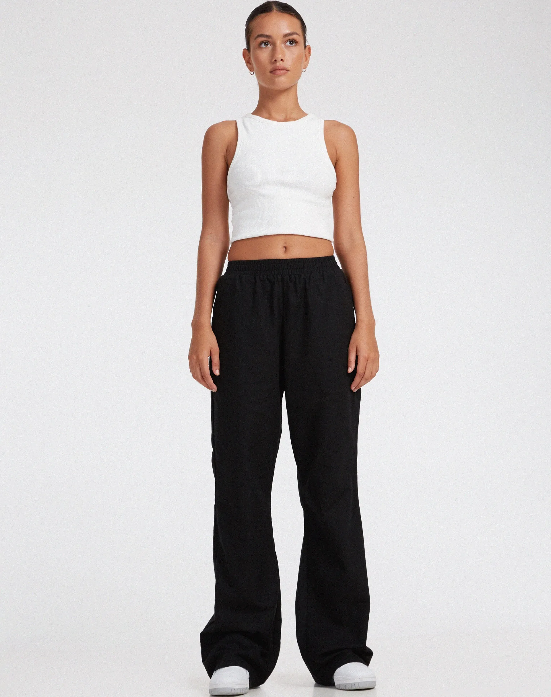 Yara Wide Leg Trouser in Black